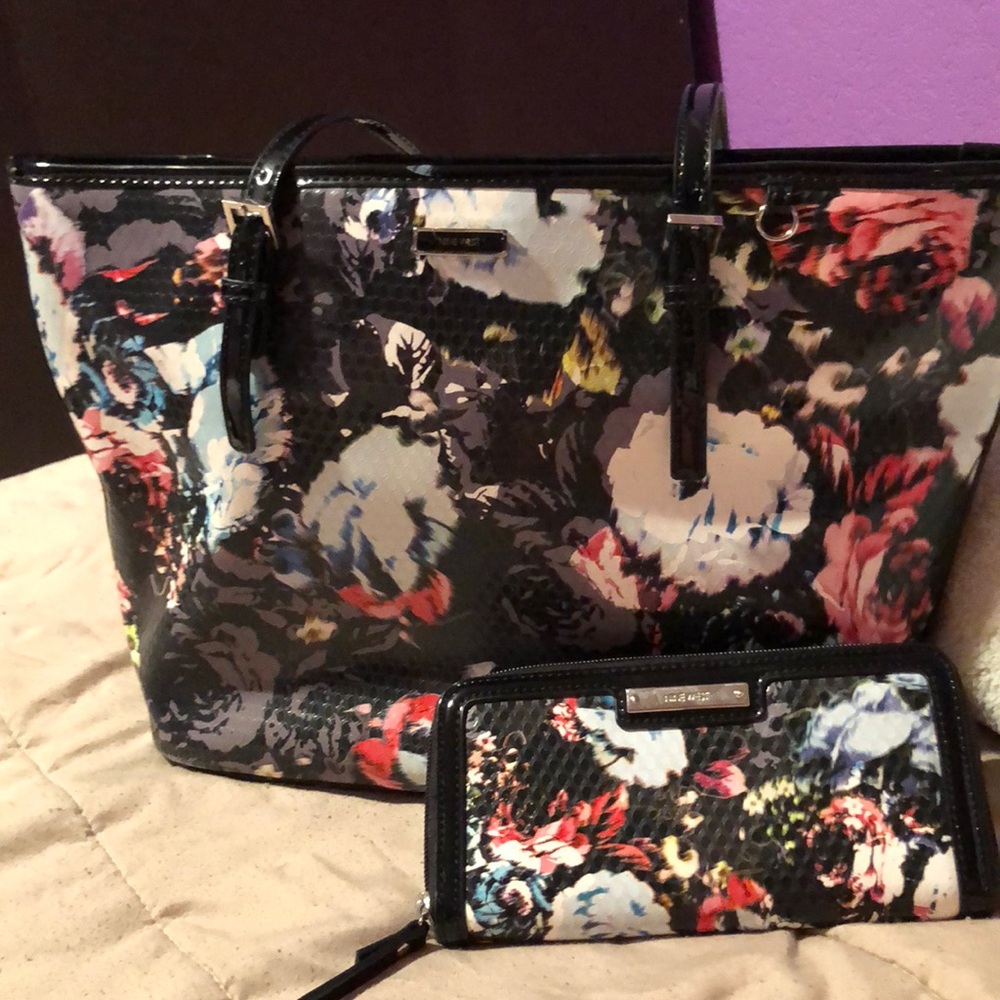 Nine West purse & wallet!